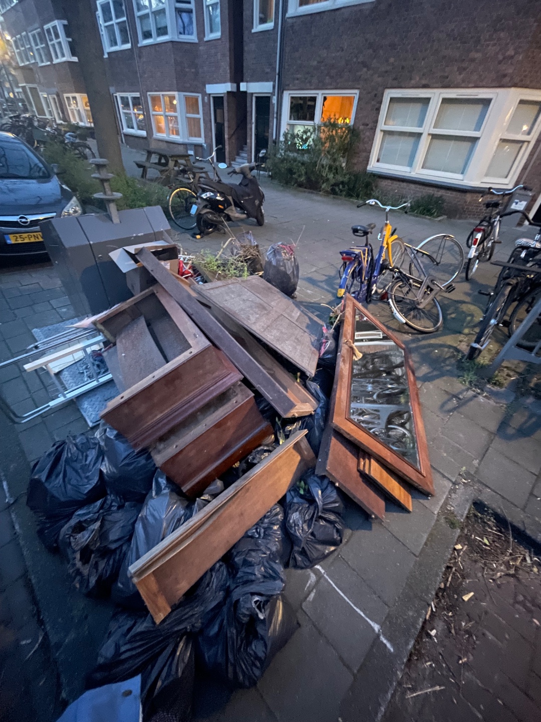 Super good quality closet 1