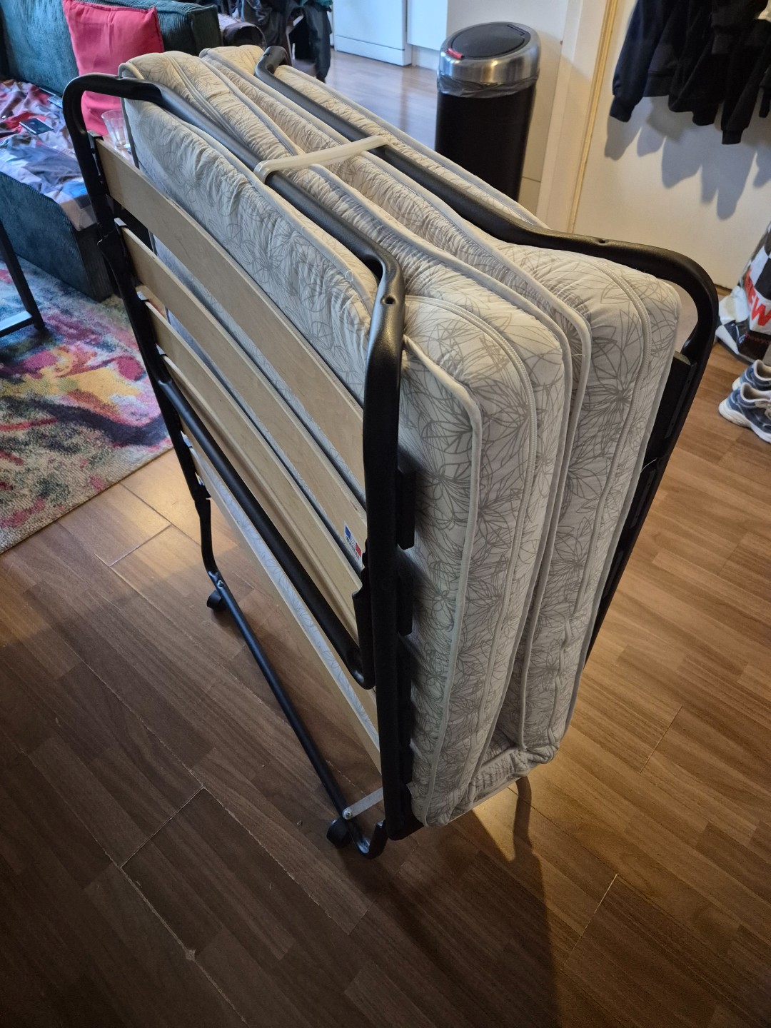 On the street till 7.00 o'clock. The grey big case, it's the bed you see in the 2nd pic. 2