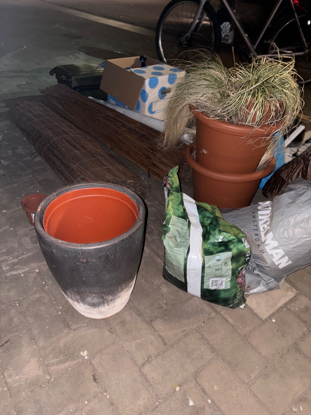 Item found on Amsterdam, Noord, mt. Lincolnweg 22 3