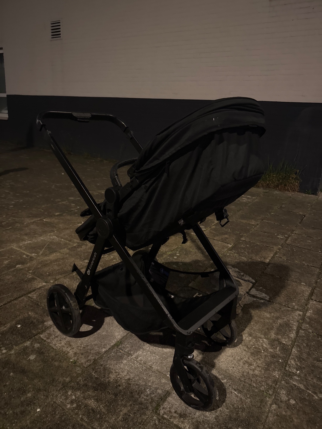 Black stroller 3