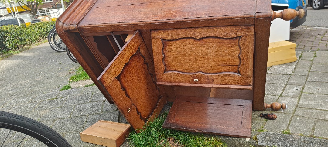 Item found on Amsterdam, West, De Baarsjes, Columbusplein 6 2