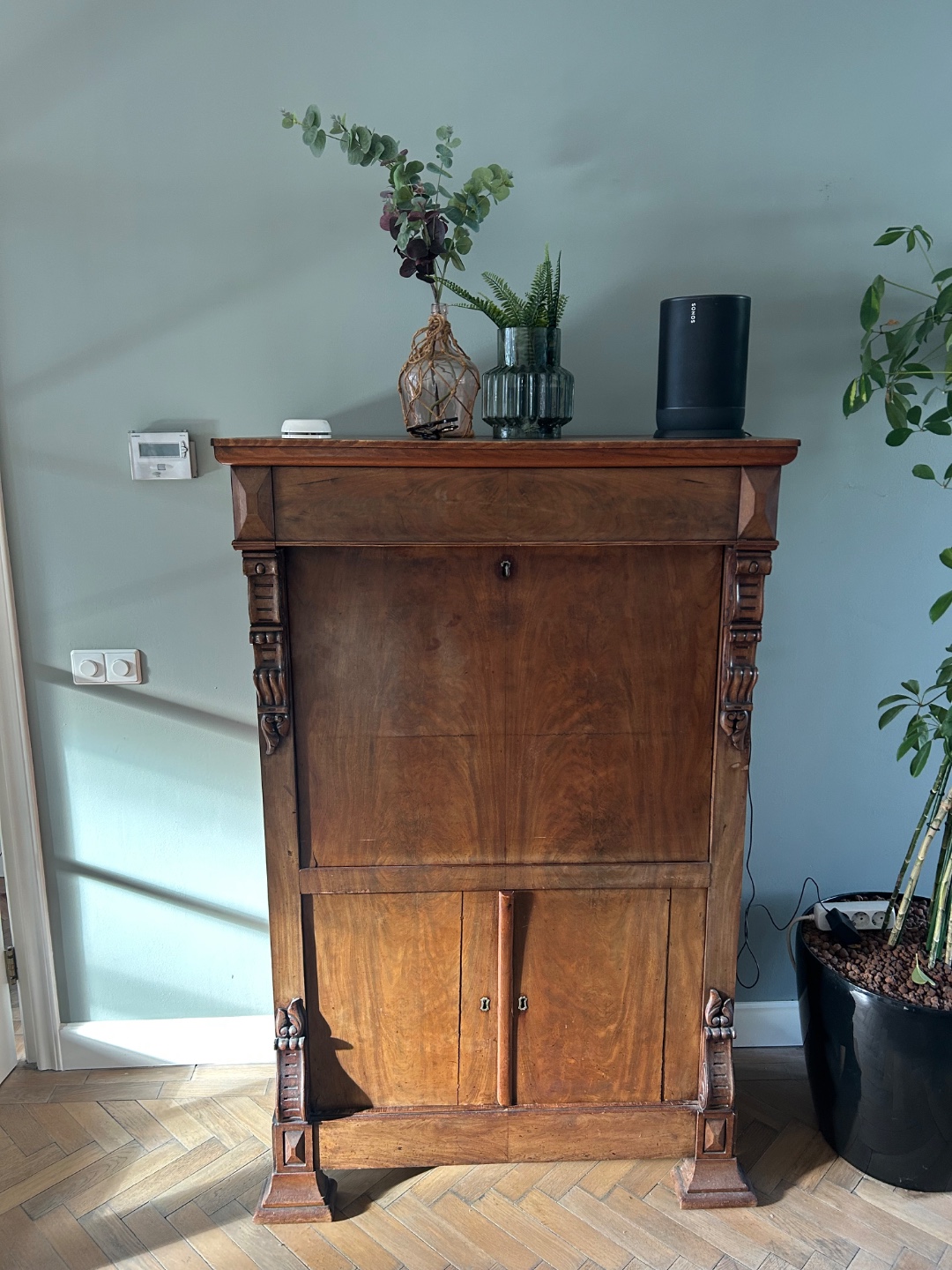 Heavy antique closet 1