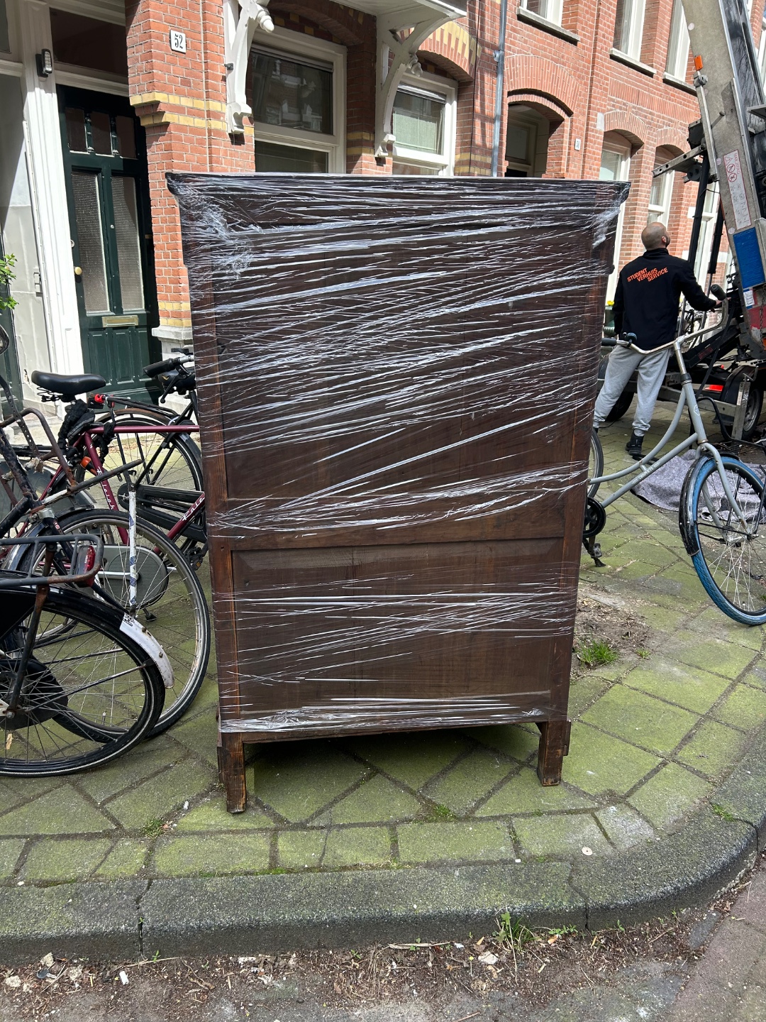 Heavy antique closet 3