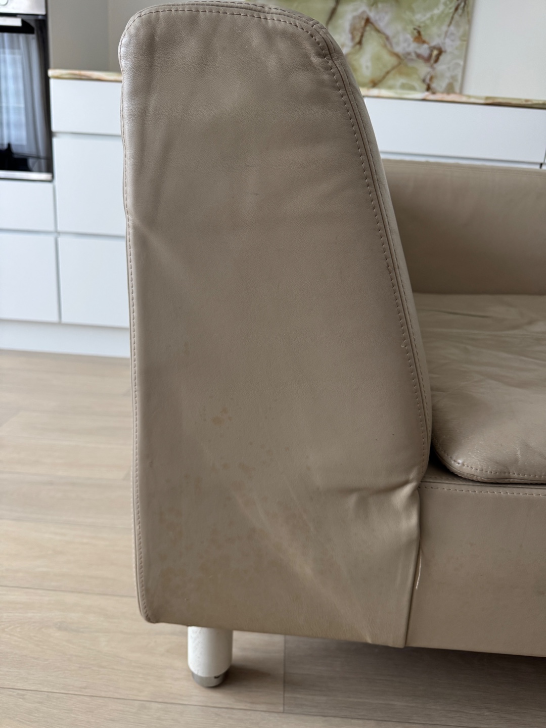 Vintage Grey leather couch
DM for pick up
Sunday afternoon it’s on the street
Dutch design by Jan des Bouvrie for Gelderland

Dimensions 
Left module: 194 (B) x 90(D)
Right module: 106 (B) x 155 (D)
Total combination: 300 (B) x 90 (D) x 72 (H) cm 2