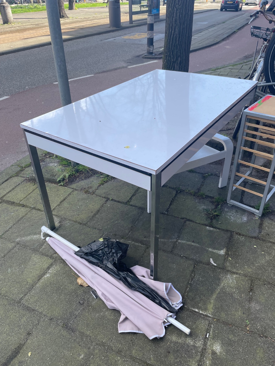 Vintage tafel, misschien Martin Visser, geen idee. 1