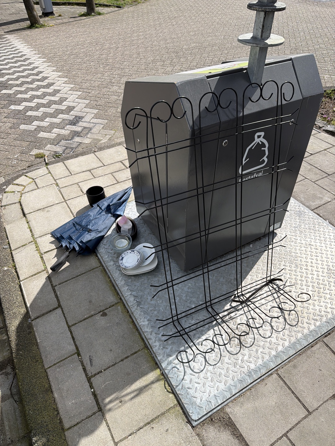 Item found on Amsterdam, Zuid, Buitenveldert-West, Groot-Essenburg 6 1