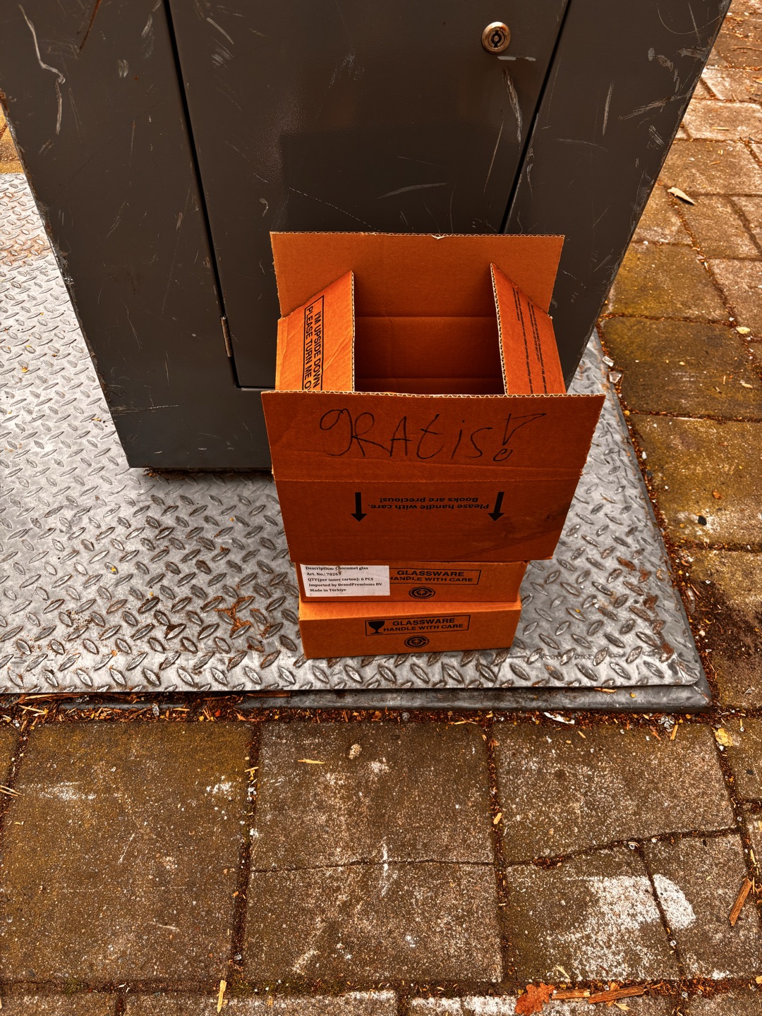 Chocomelk glazen en mokken (3 dozen) 2