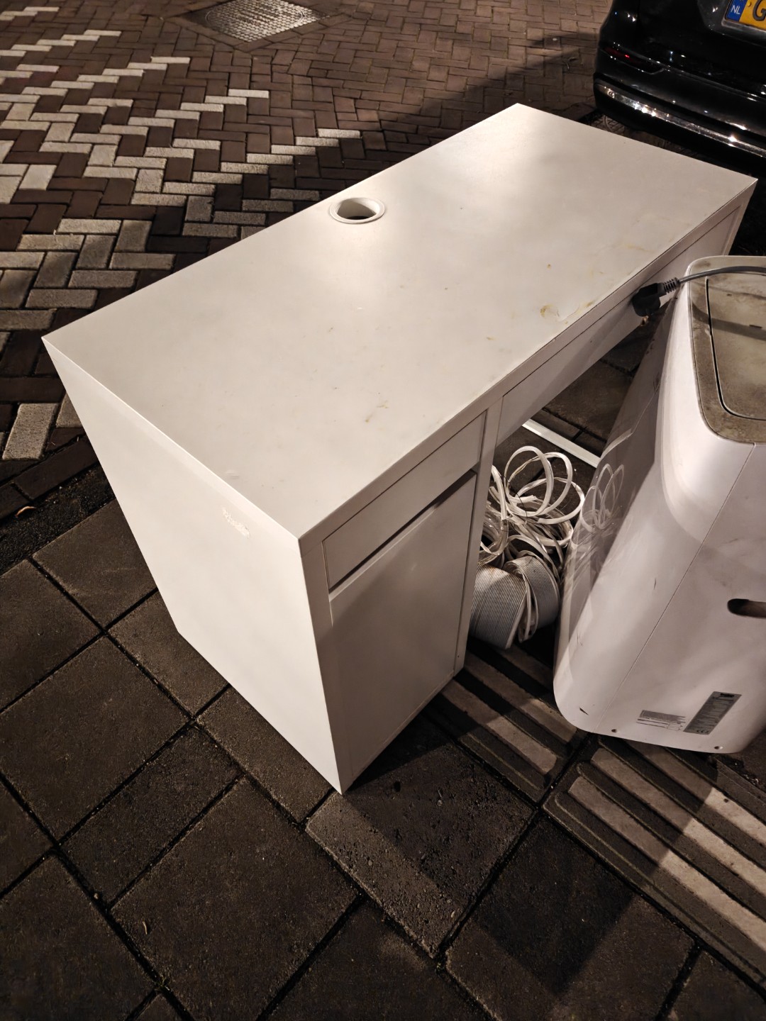 Item found on Amsterdam, Rijnbuurt, President Kennedylaan 12 1