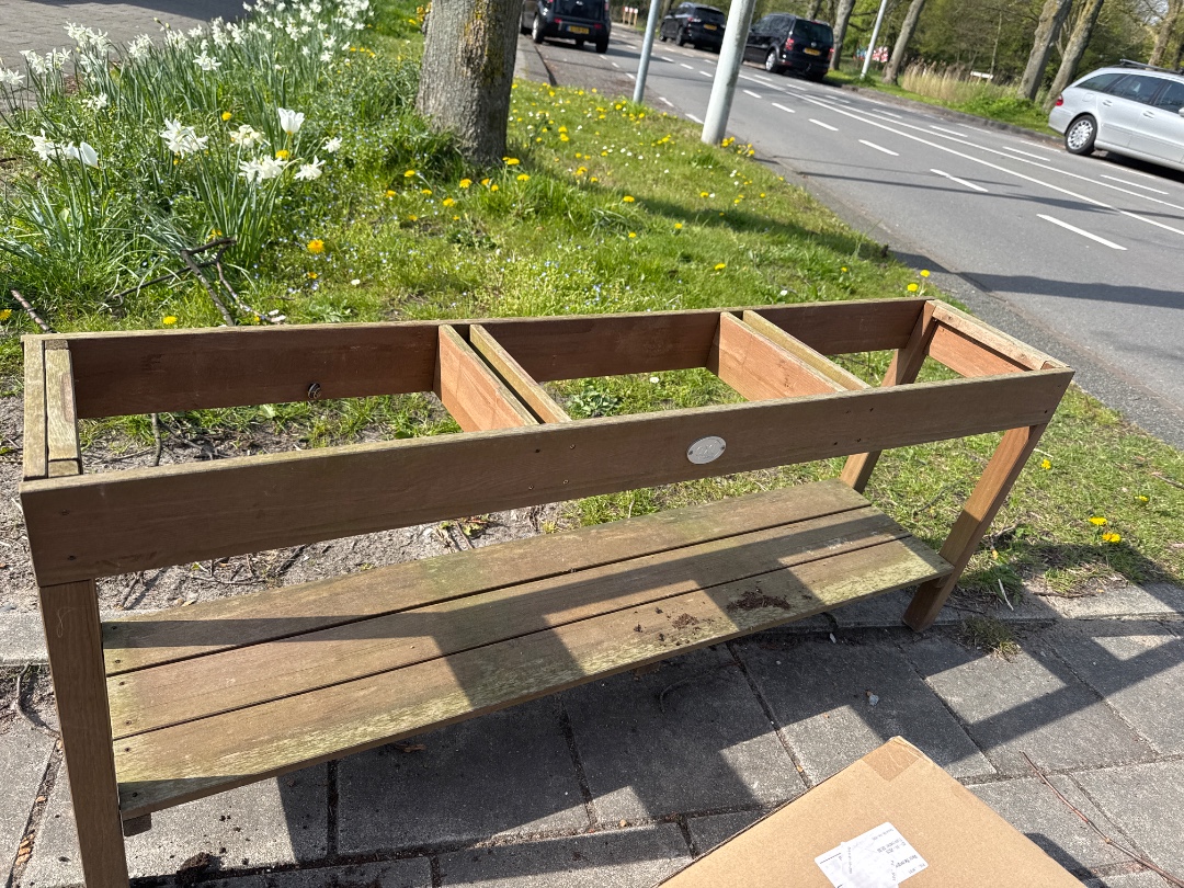 Item found on Amsterdam, Noord, Kometensingel 317 2