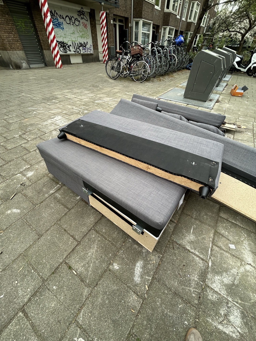 Couch from IKEA still in very good conditions. Screws are under the chaise longue 2