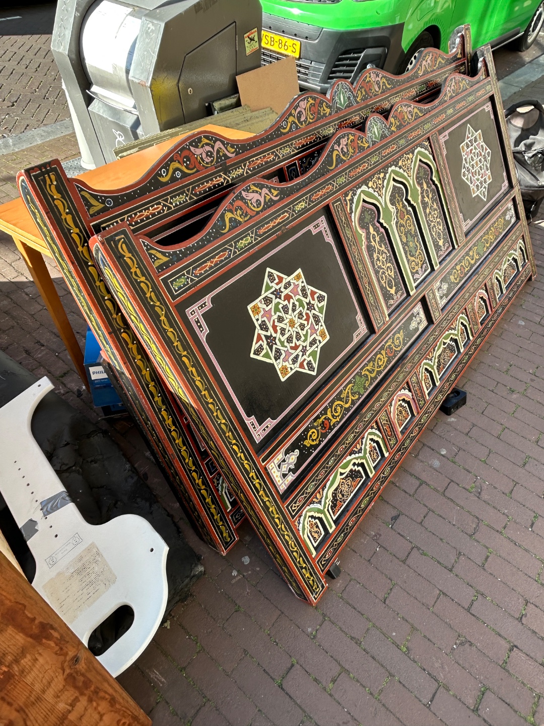 Hand-painted Moroccan bed 2