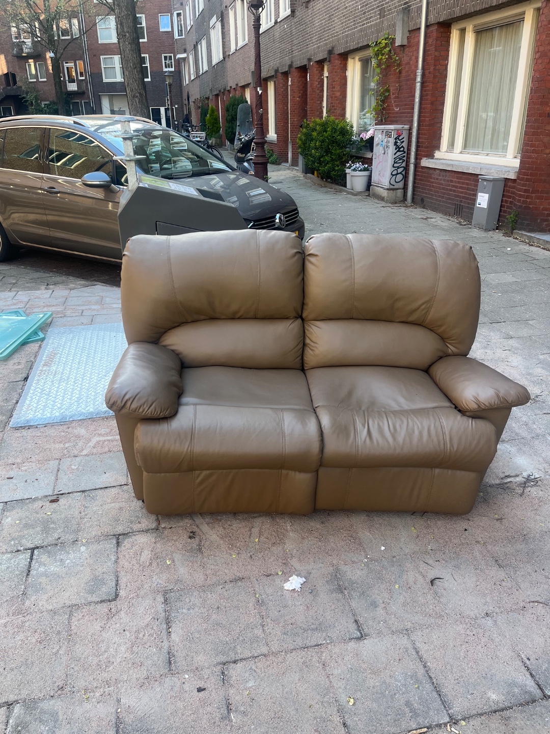 Item found on Amsterdam, De Pijp, Karel Du Jardinstraat 27 1
