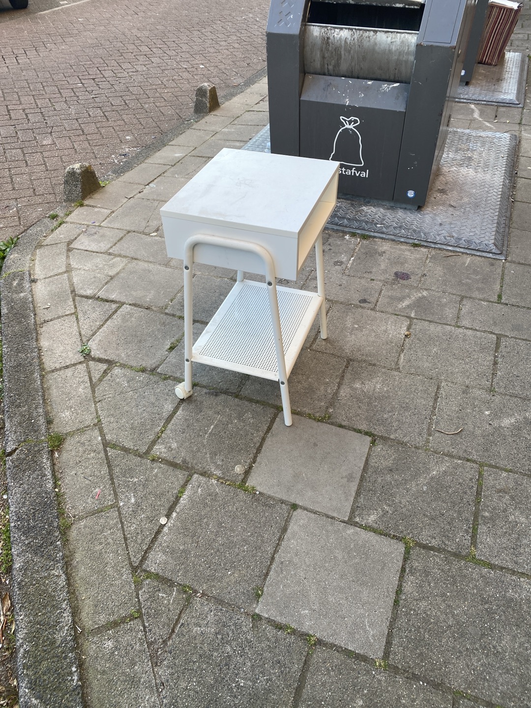 Item found on Amsterdam, West, Van Lennepbuurt, Bilderdijkkade 854 1