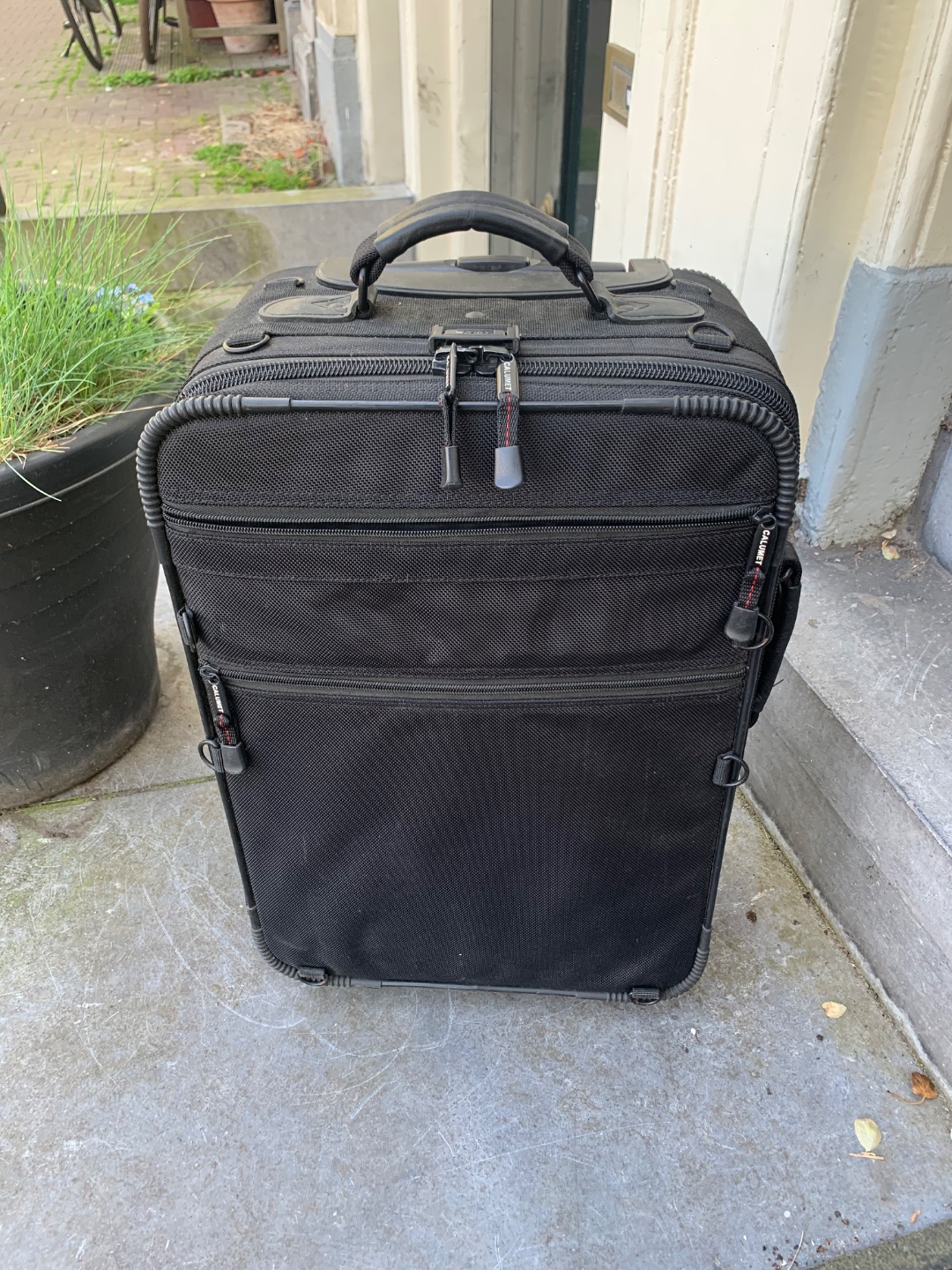 Calumet Photography case on wheels 2