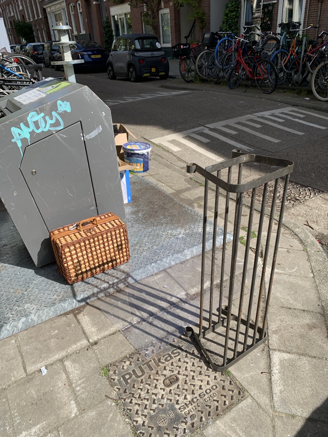 Item found on Amsterdam, De Pijp, Eerste Jan Steenstraat 96 1