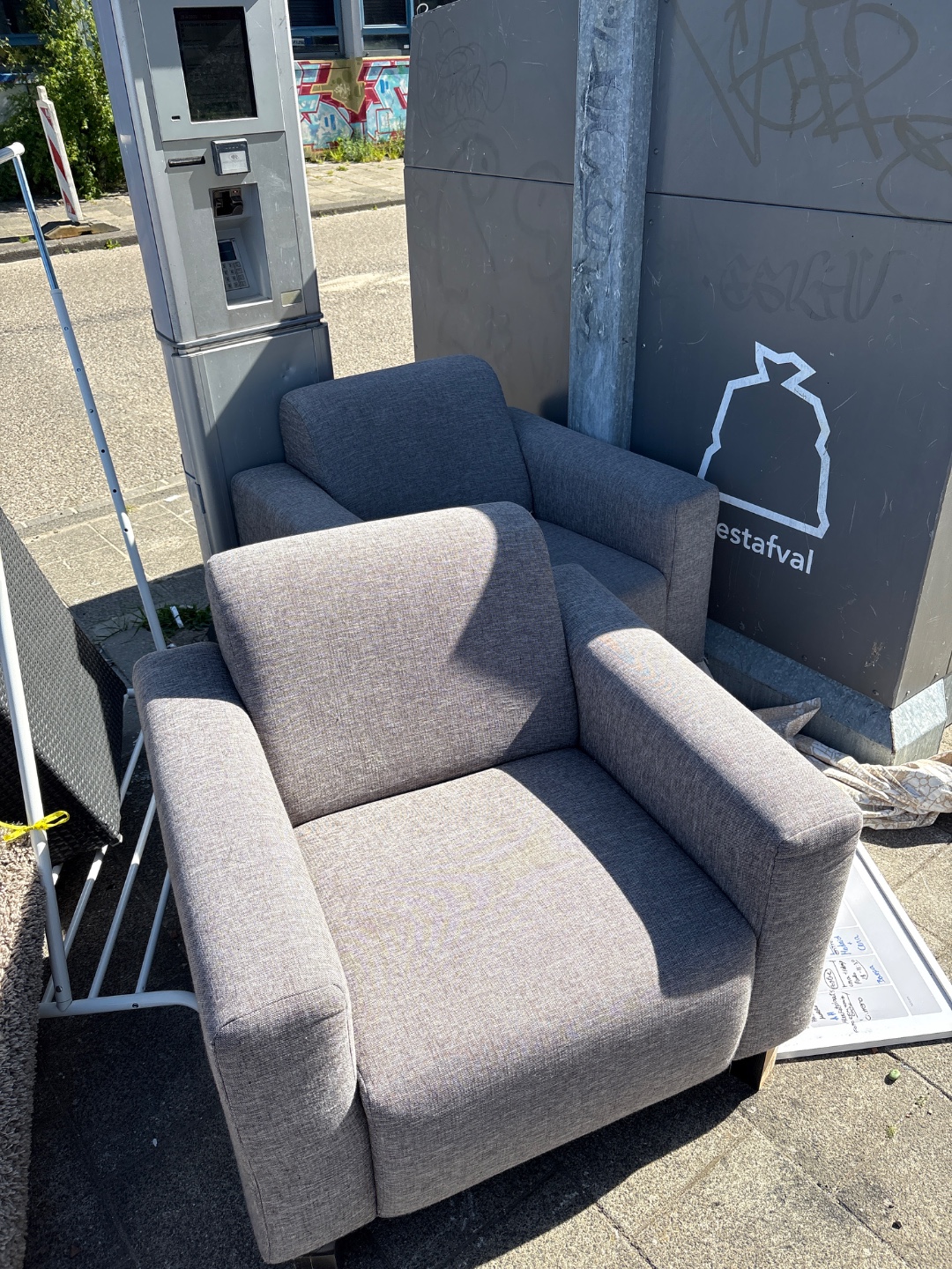 Item found on Amsterdam, Noord, Papaverweg 127 3