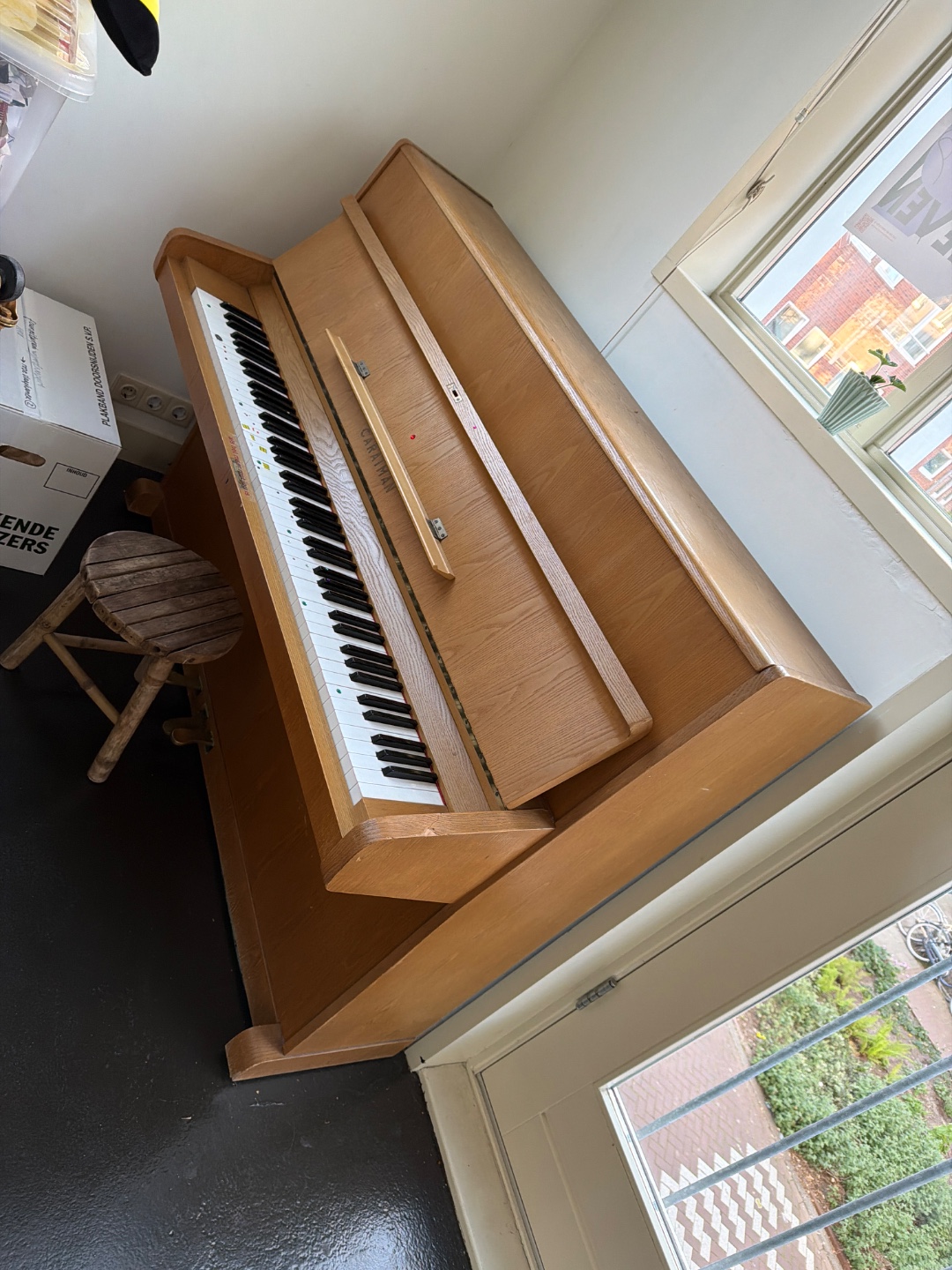 Hele fijne CARAIMAN piano gaat over een uurtje de straat op… wie wants more!? 1