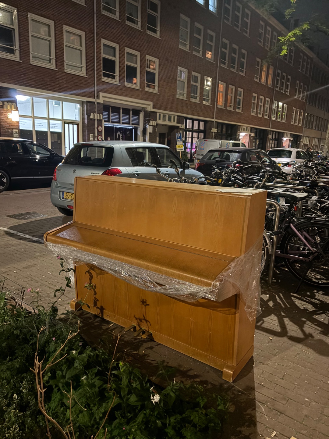 Item found on Amsterdam, Frederik Hendrikbuurt, Gillis Van Ledenberchstraat 45 1