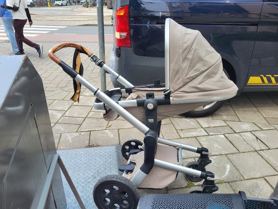 Item found on Amsterdam, De Pijp, Ferdinand Bolstraat 311 1