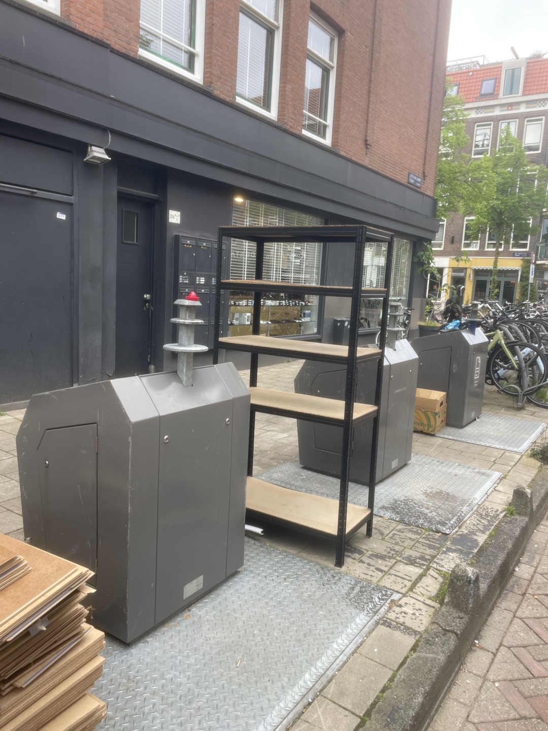Laminaatvloer en kast 1