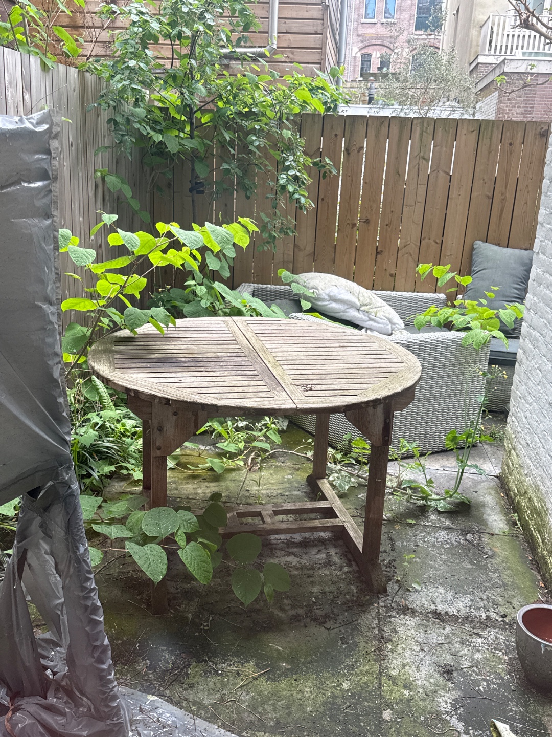 Uitklapbare houten tafel. Kan nog groter! 1