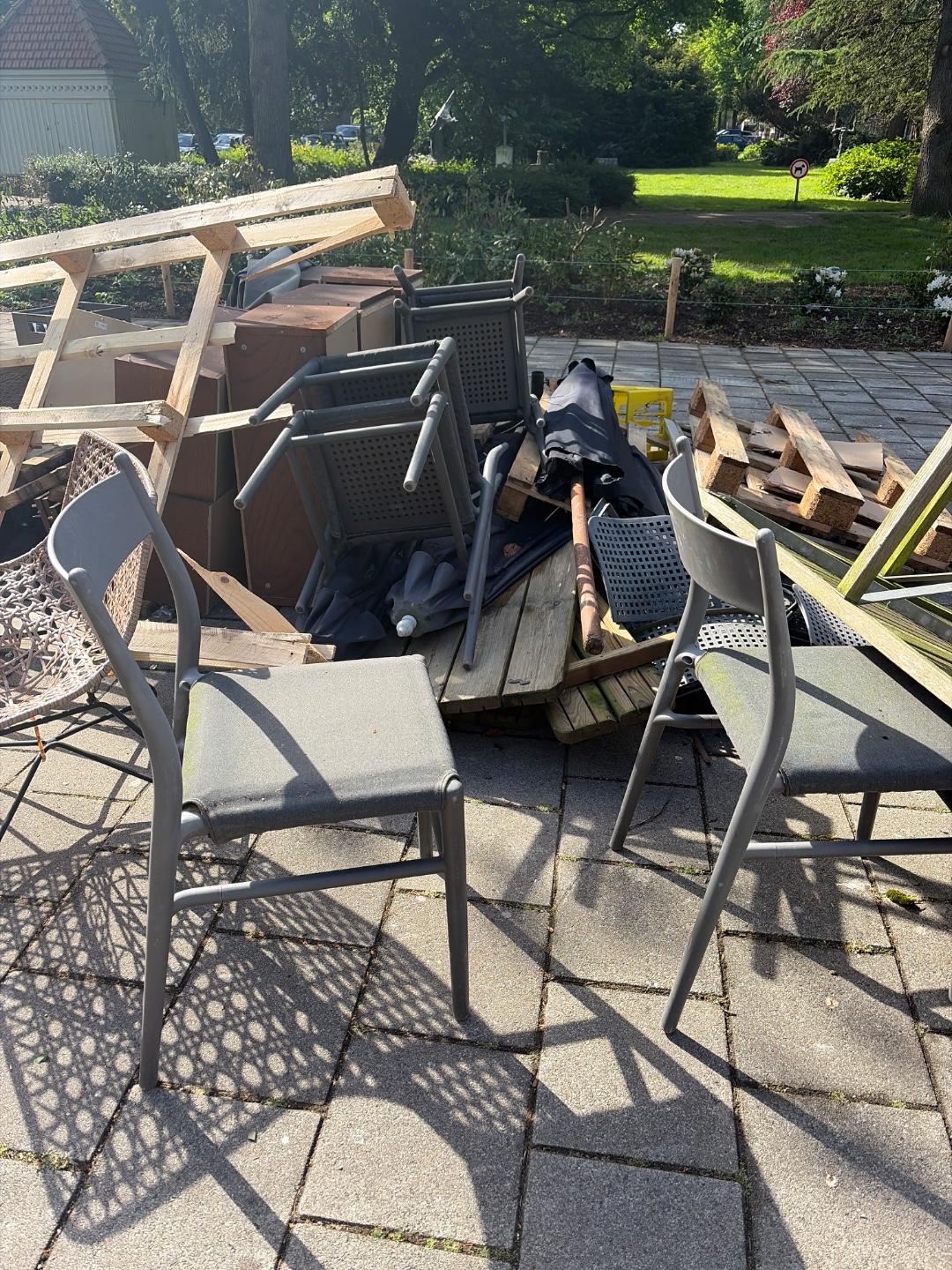 Item found on Amsterdam, Willemspark, Emmaplein 1 2
