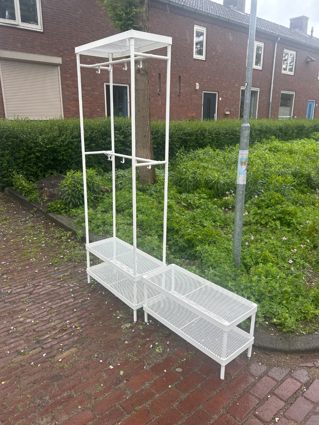Kapstok en schoenenbankje 2