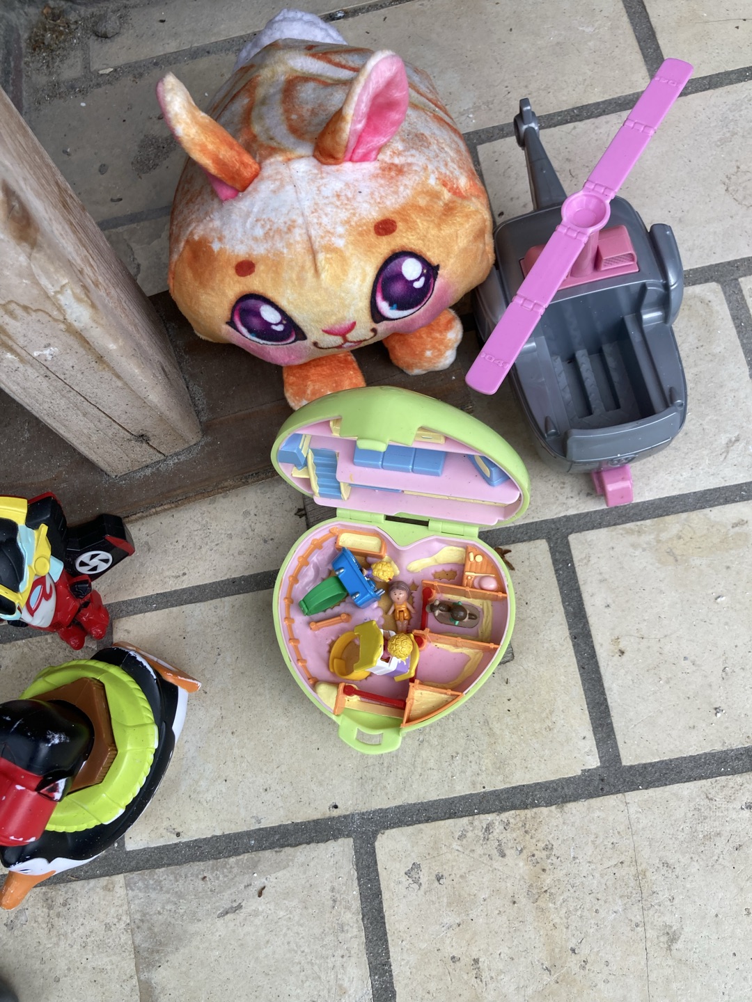 Polly Pocket (amongst others). 1