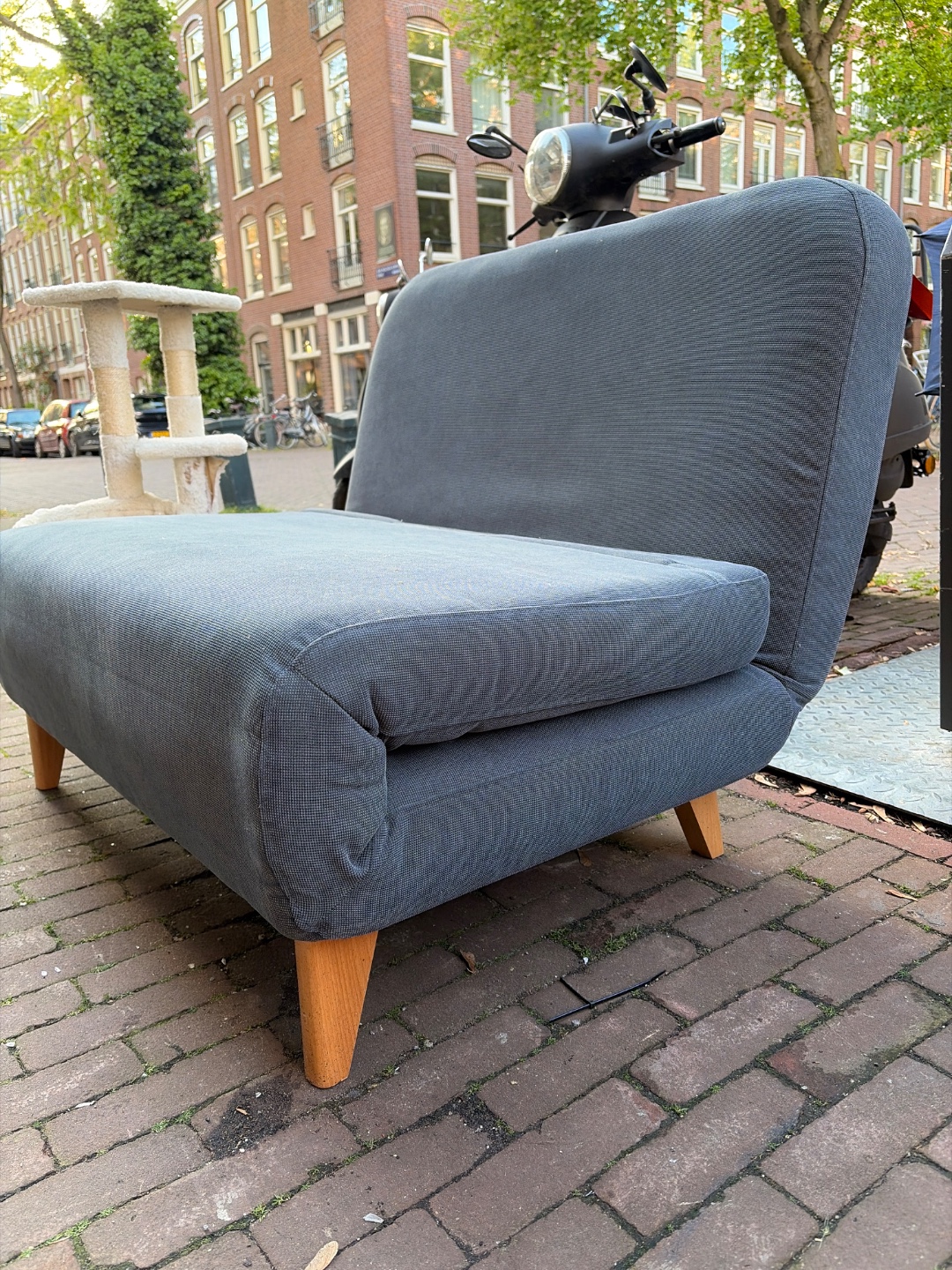Item found on Amsterdam, West, Staatsliedenbuurt, Fannius Scholtenstraat 7 3