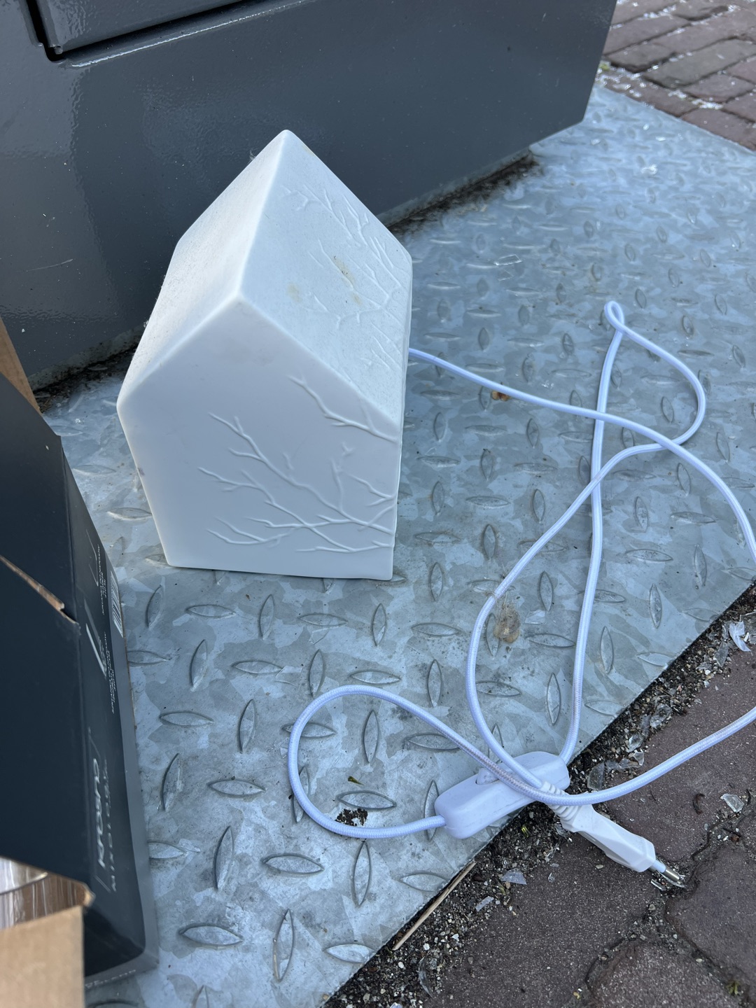 Lamp still works! 2