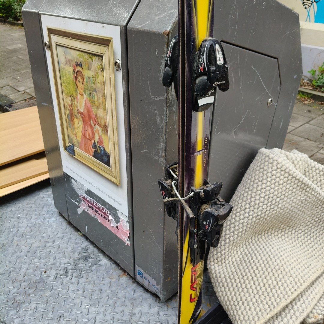 Gerard doustraat 174. Ski size +-155 1
