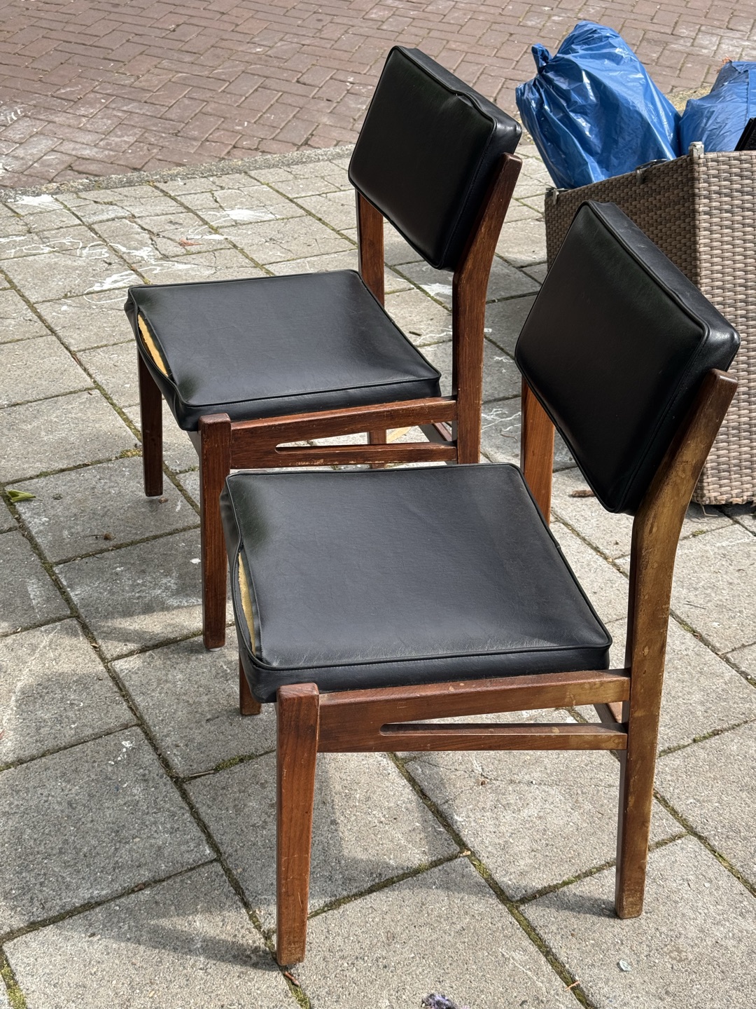 2 vintage wooden chairs 1
