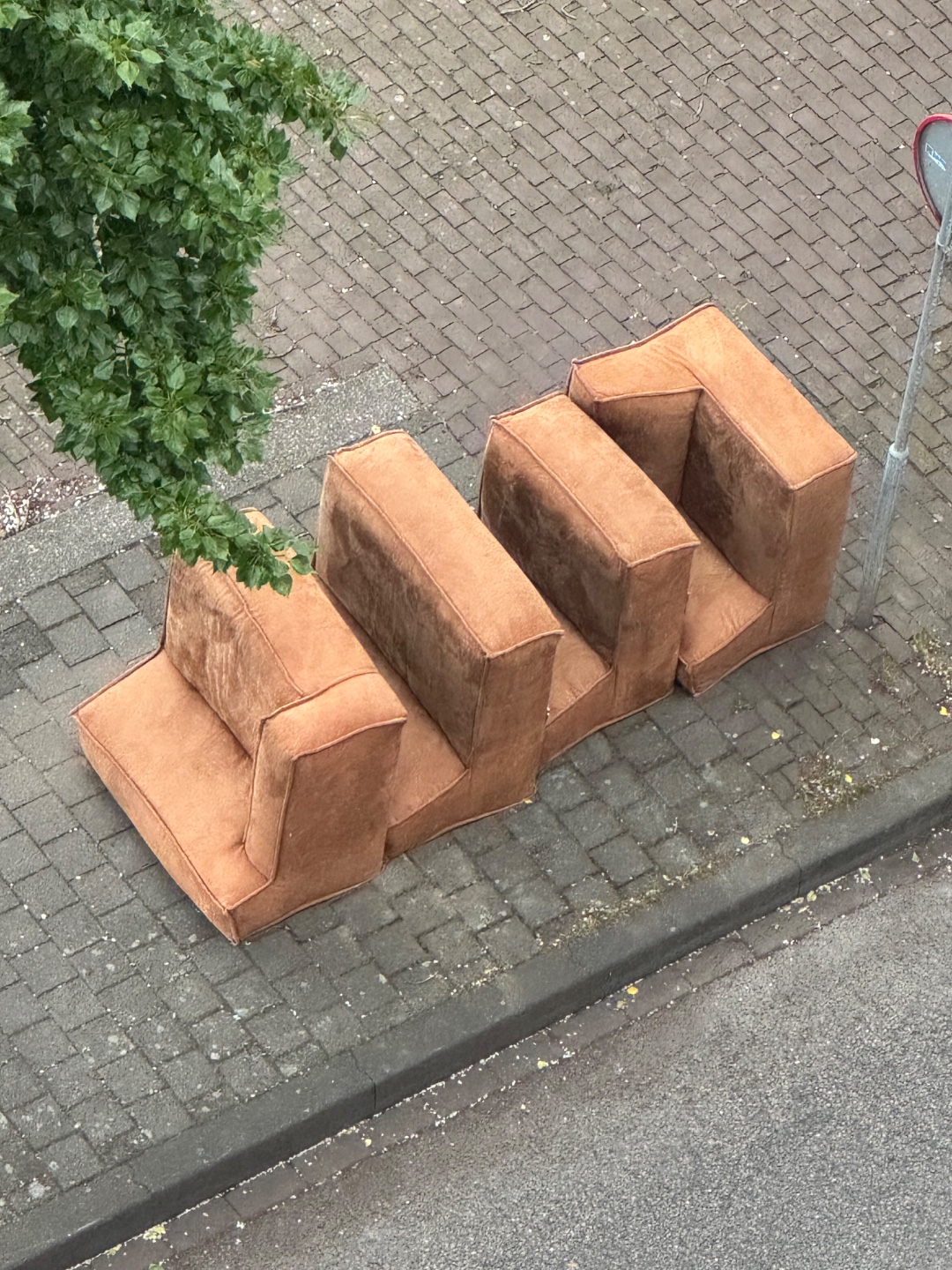 Mooie bank! Lijkt nog best netjes 1