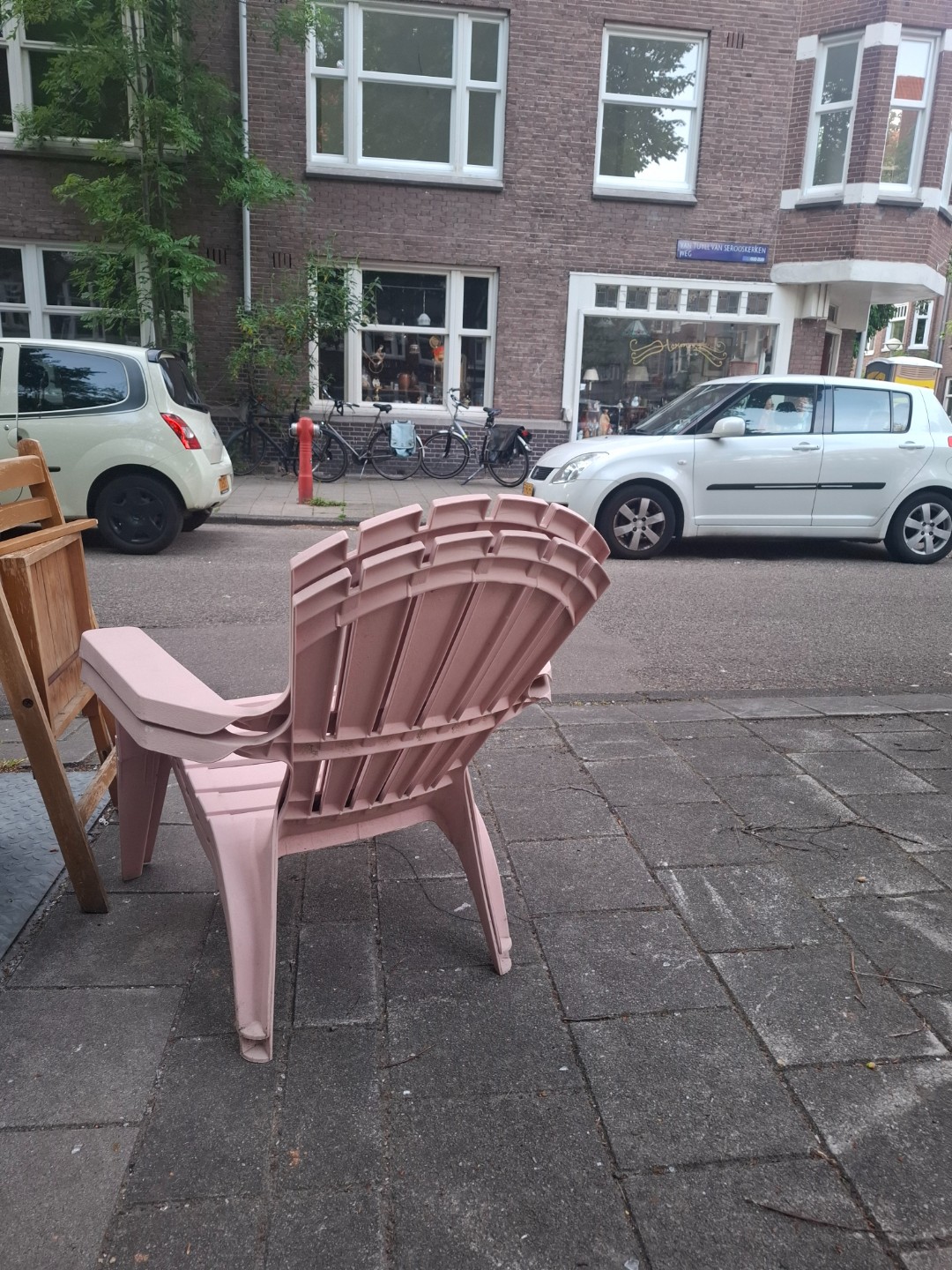 Item found on Amsterdam, Zuid, Stadionbuurt, Van Tuyll van Serooskerkenweg 14 3