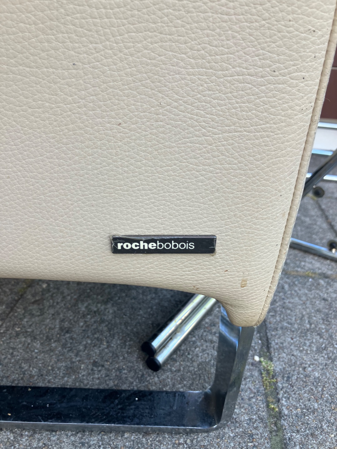 Roche Bobois bank 1