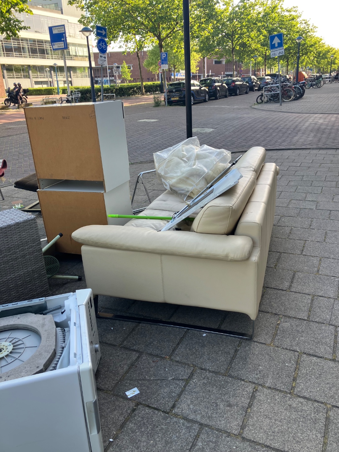 Roche Bobois bank 2
