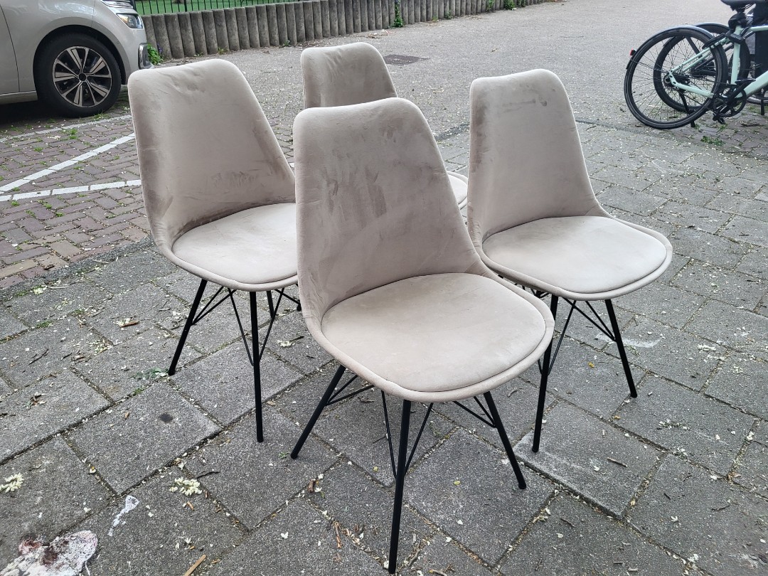 Item found on Amsterdam, De Pijp, Vincent Van Goghstraat 18 1