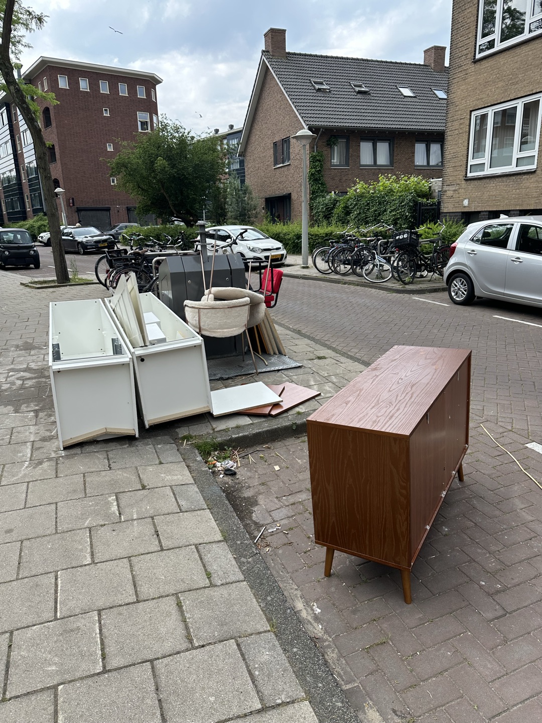 Item found on Amsterdam, Landlust, Leeuwendalersweg 18 1