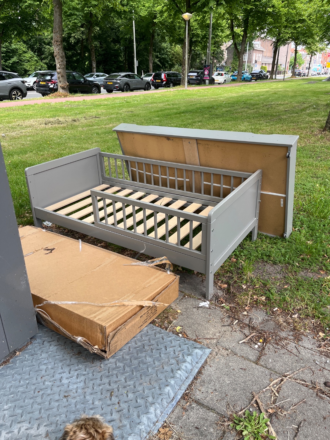 Kinderbed , goede staat 1