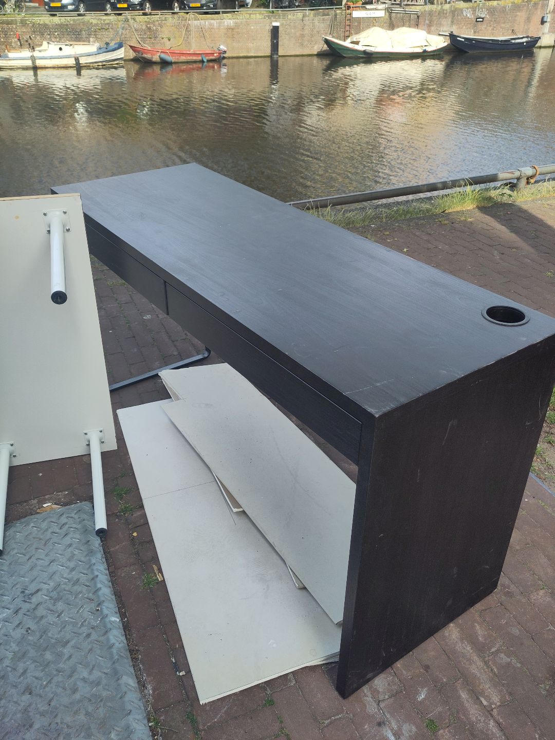 Ikea bureau 1