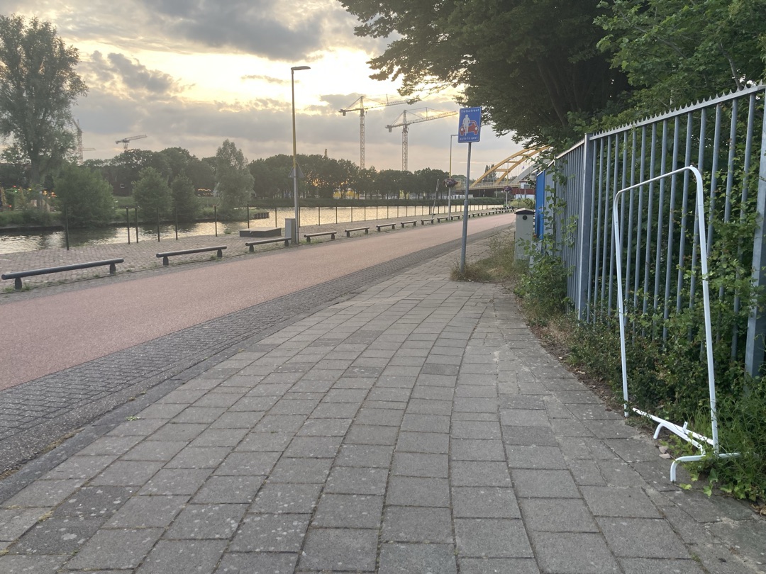 IKEA kledingrek 1
