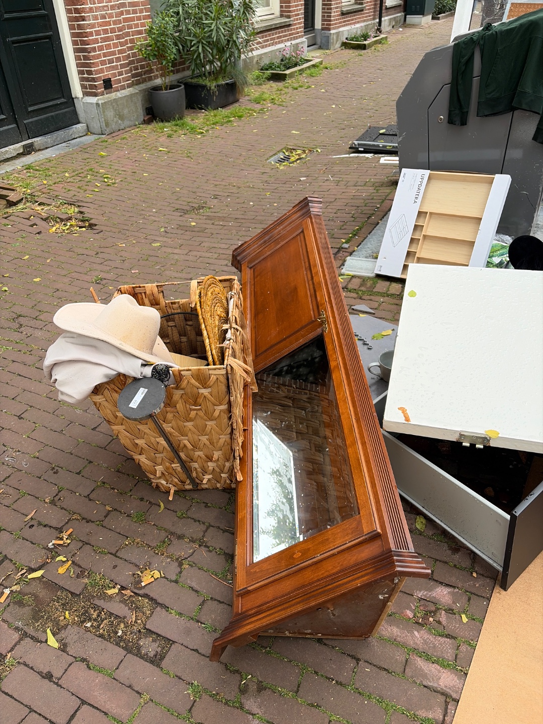 Item found on Amsterdam, West, Staatsliedenbuurt, Groen van Prinstererstraat 1 1