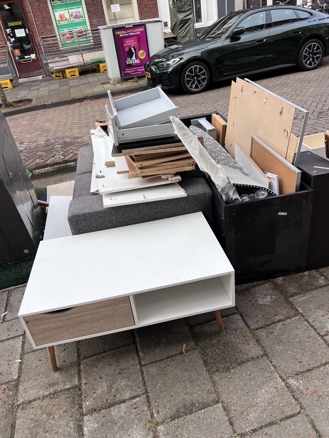Item found on Amsterdam, Zuid, Stadionbuurt, Hectorstraat 1 1