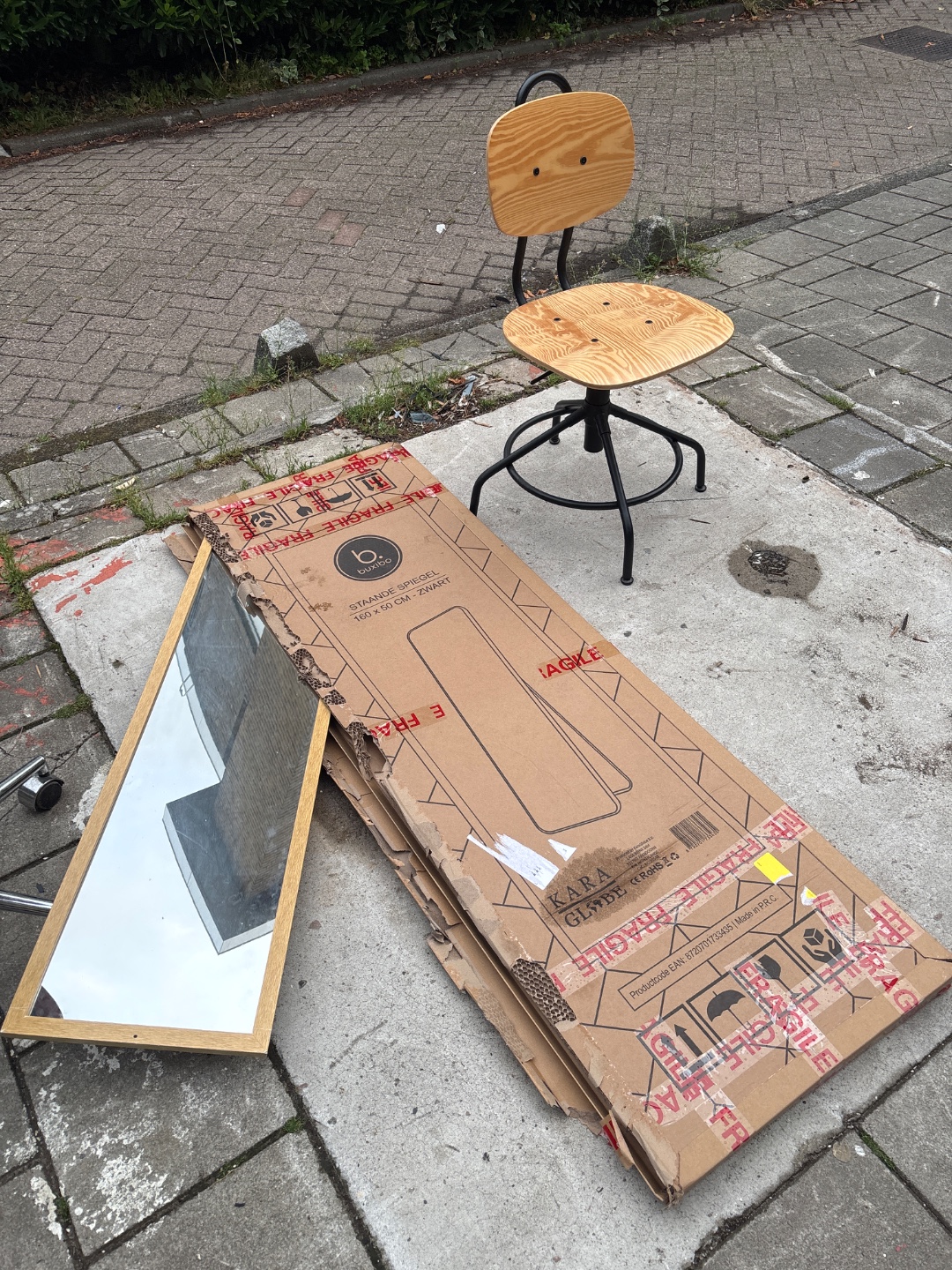 Item found on Amsterdam, Helmersbuurt, Jeltje De Bosch Kemperpad 45 1