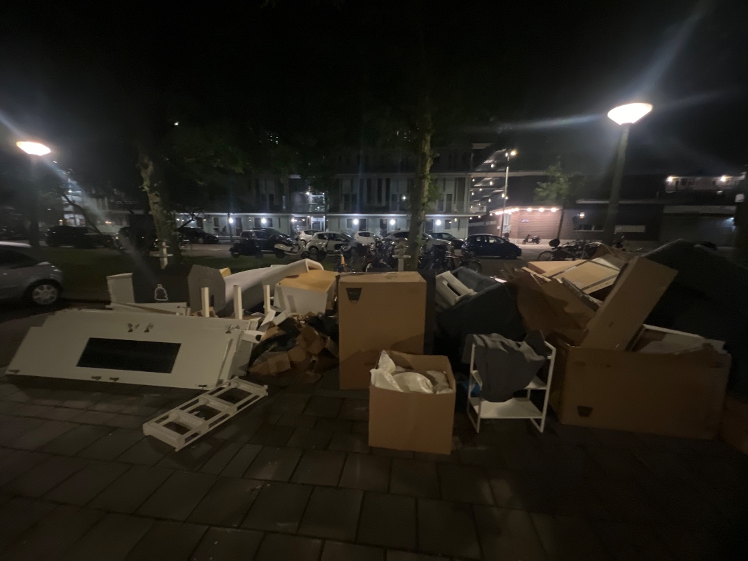 Item found on Amsterdam, Buitenveldert-Oost, Van Heenvlietlaan 218 1