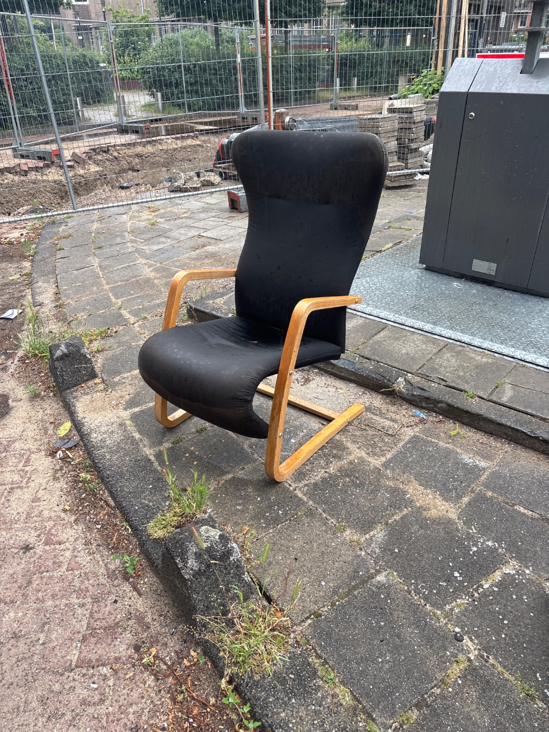 Item found on Amsterdam, West, Helmersbuurt, WG-plein 84 1
