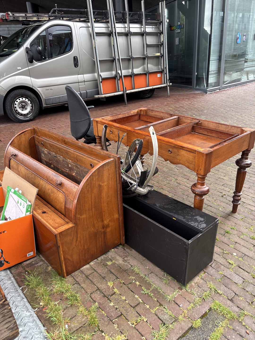 Cool wooden desk with storage 1