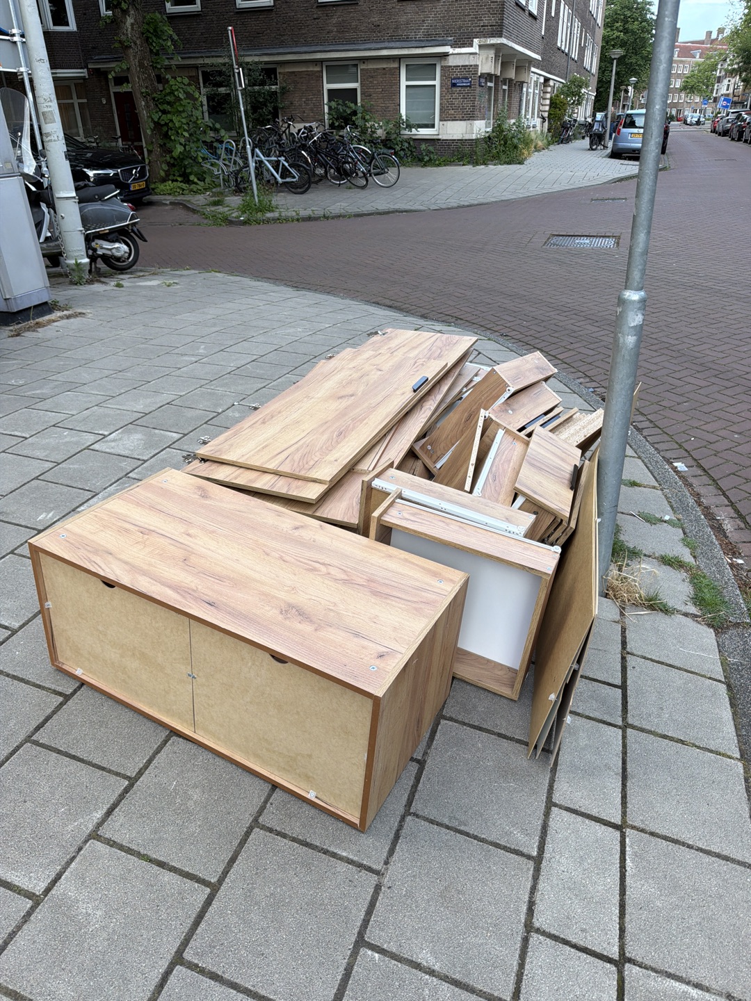 Wardrobe with backing, drawers, shelves 2