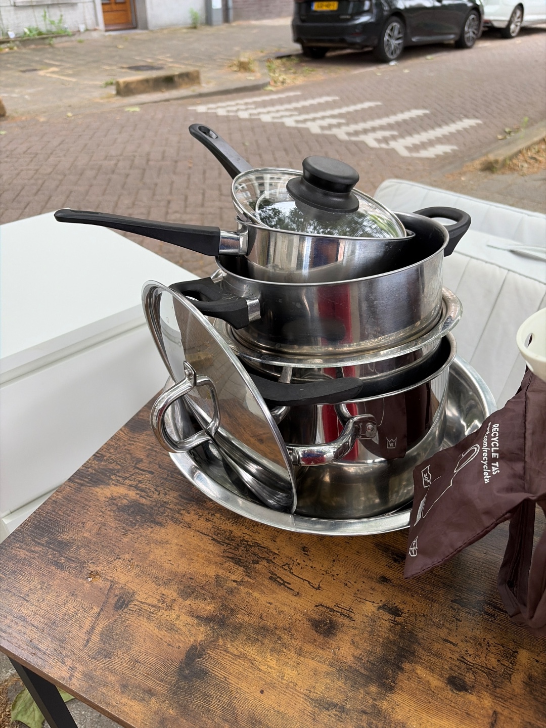 Item found on Amsterdam, West, De Baarsjes, Admiraal De Ruijterweg 36 1