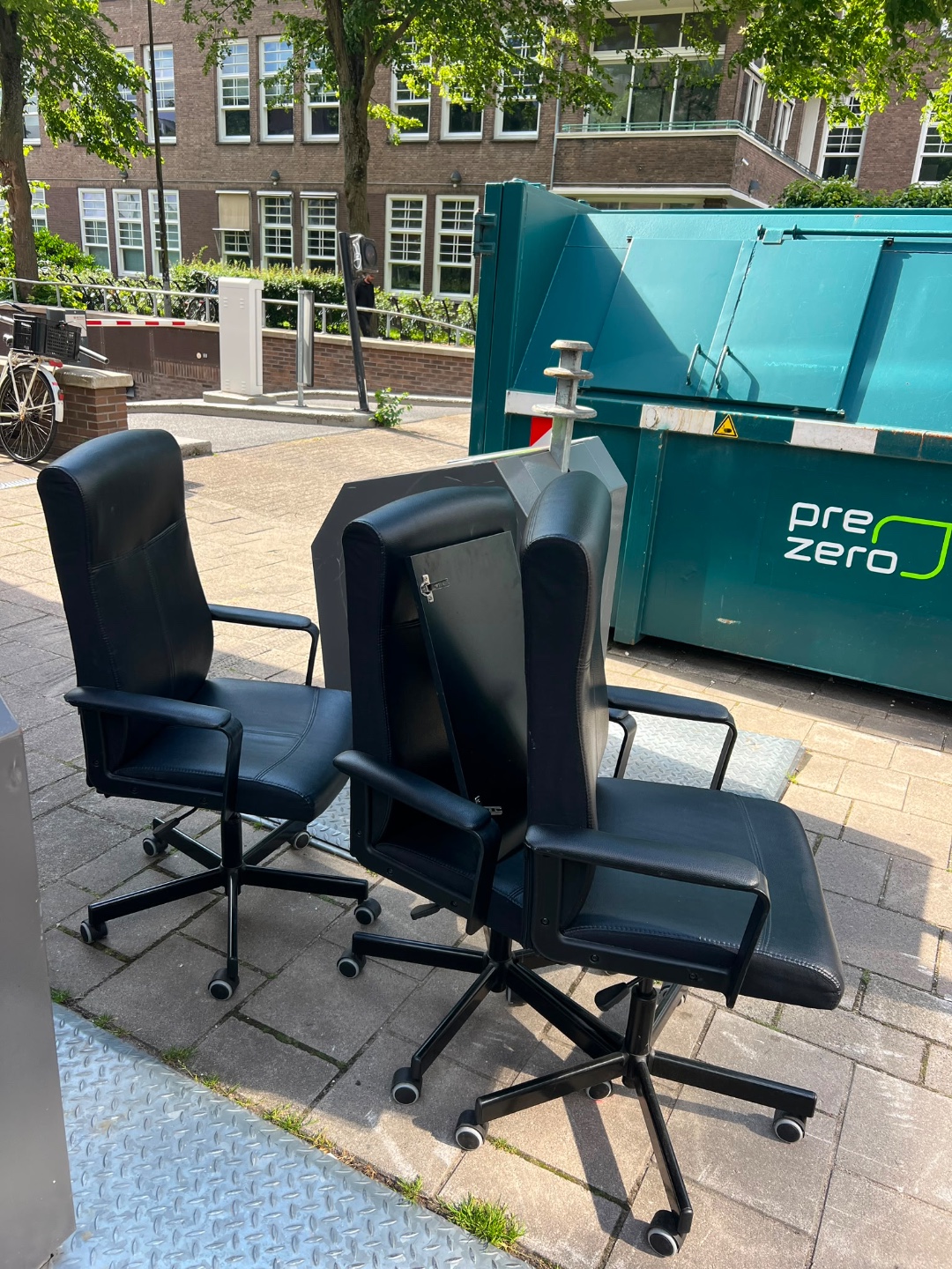 Bureau stoelen goede staat 1